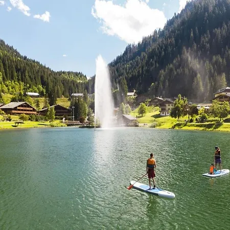 With Parking In Apartmán Châtel